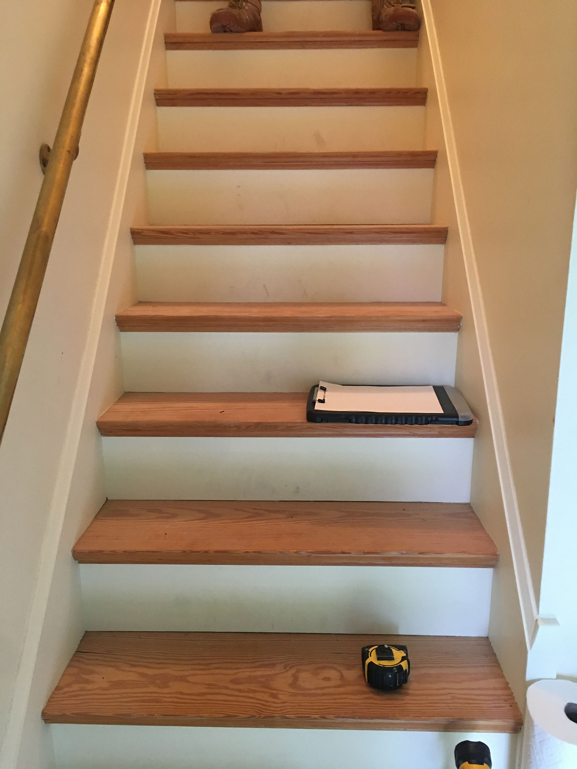 ENTRY FOYER STAIRCASE 1920 13