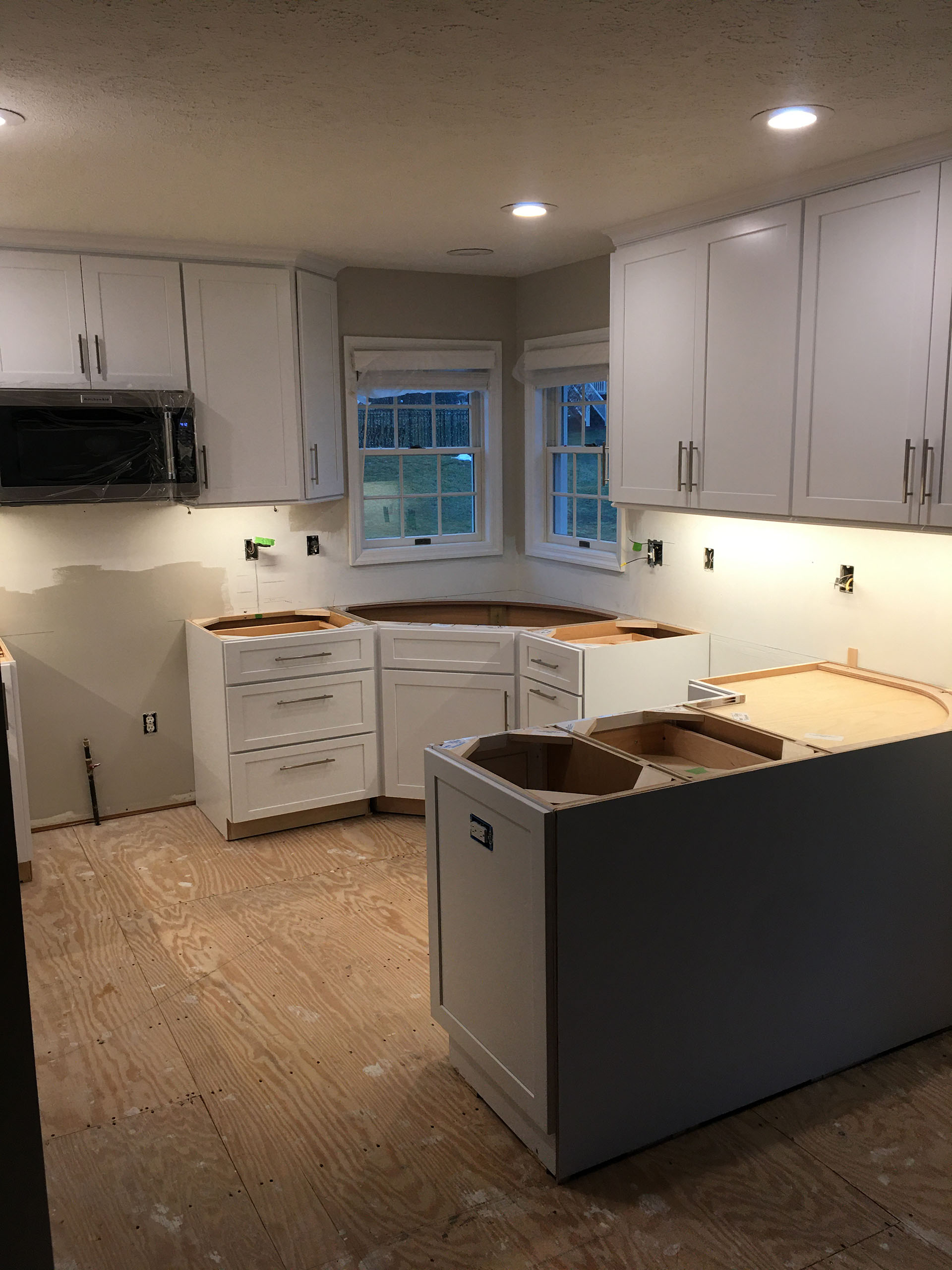 WHITE KITCHEN 1920 1