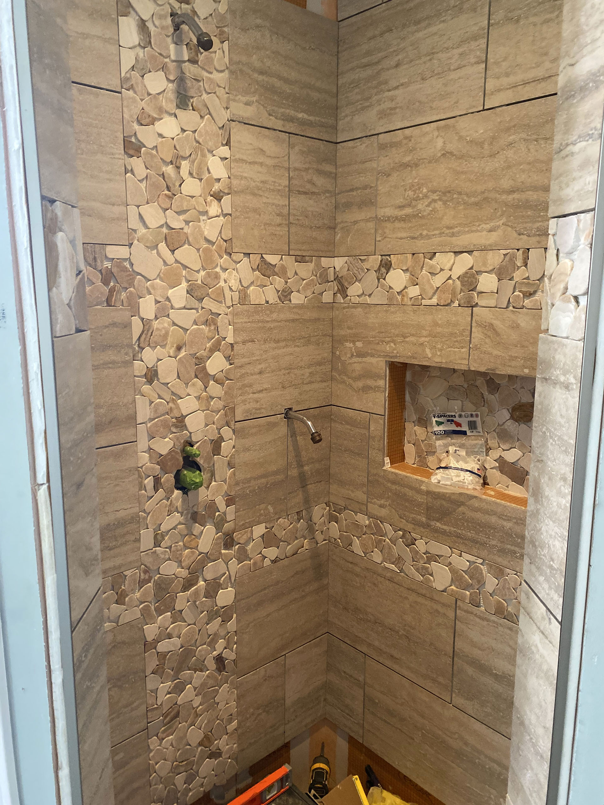 RIVERSTONE SHOWER 1920 6